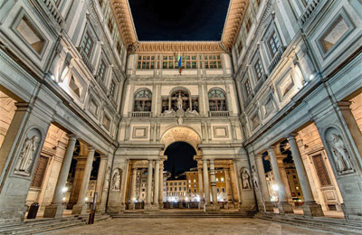 Галерея Уффици, построенная во Флоренции